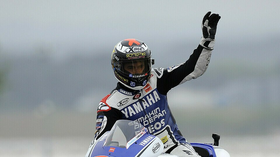 Jorge Lorenzo freute sich riesig nach dem Sieg in Frankreich, Foto: Yamaha Factory Racing