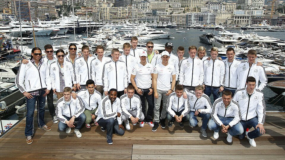 Zuletzt besuchte die DFB-Elf in Monte Carlo Nico Rosberg & Michael Schumacher, Foto: Mercedes-Benz