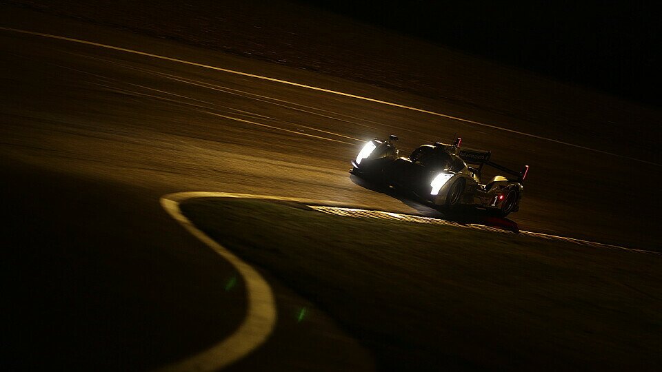 Das Siegerauto von Lotterer, Fässler und Tréluyer in der Nacht von Le Mans, Foto: Audi