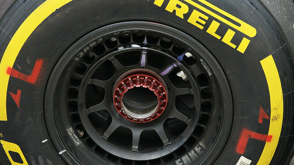 Pirelli testet zwei Tage lang in Spa die Reifen für die Saison 2013, Foto: Sutton