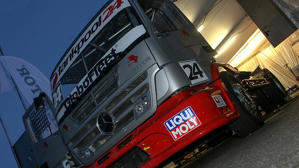 Ellens Race Truck ist bereit für das Rennwochenende in Nogaro, Foto: Ellen Lohr