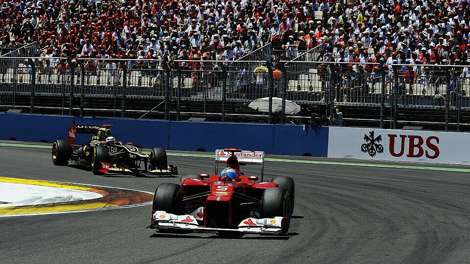 Fernando Alonso siegte zum ersten Mal in seiner Karriere in Valencia, Foto: Sutton