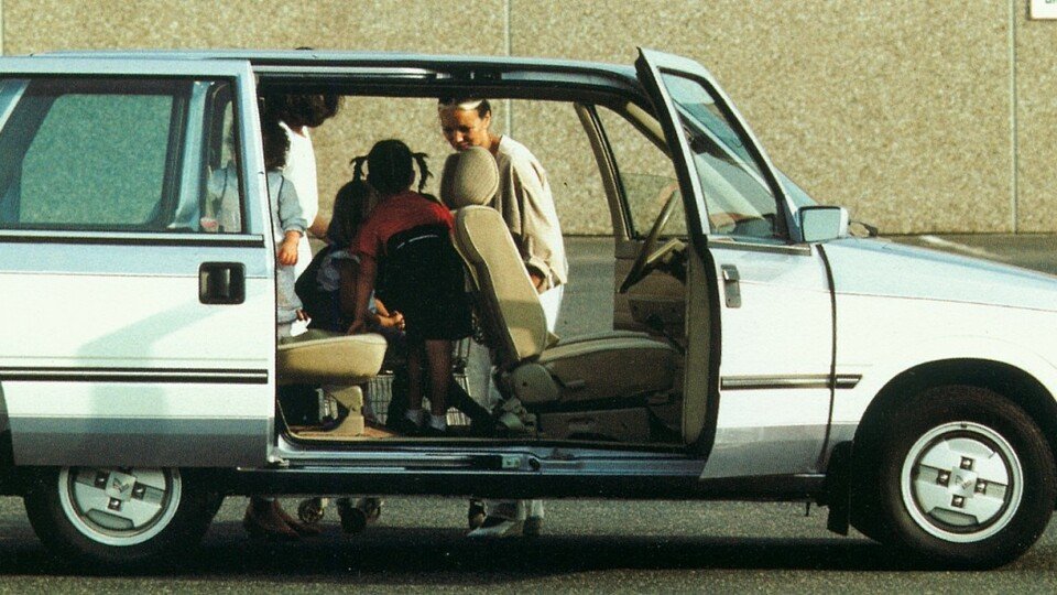 Der Nissan Prairie war der erste Van ohne B-Säule, Foto: Nissan