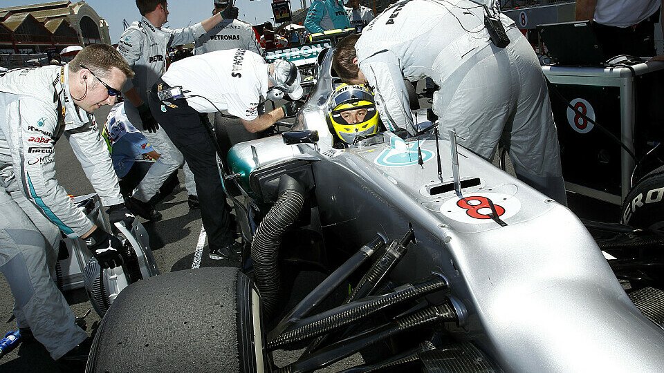 Muss Nico Rosberg noch einmal 111 Rennen auf den nächsten Sieg warten?, Foto: Mercedes-Benz