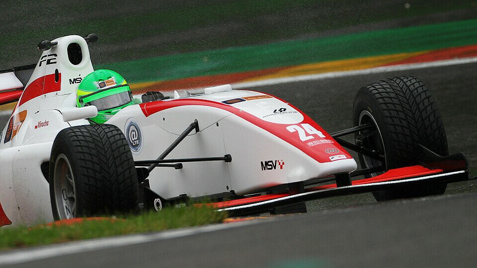 Kevin Mirocha holte seinen ersten Sieg in der Formel 2 auf dominante Weise, Foto: Formula Two