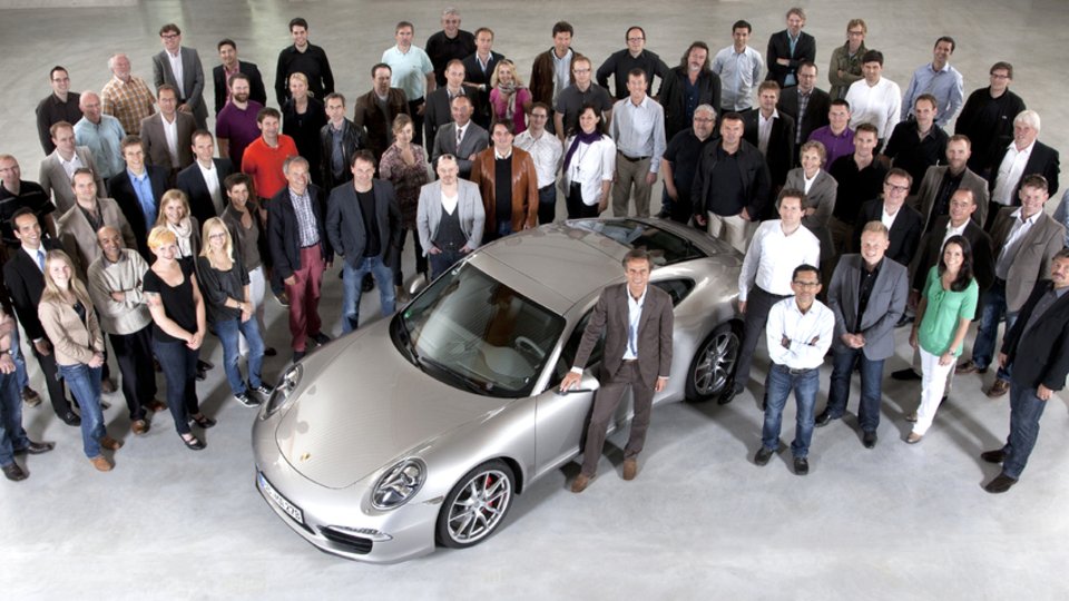 Chefdesigner Michael Mauer und das Style Porsche Design-Team, Foto: Porsche