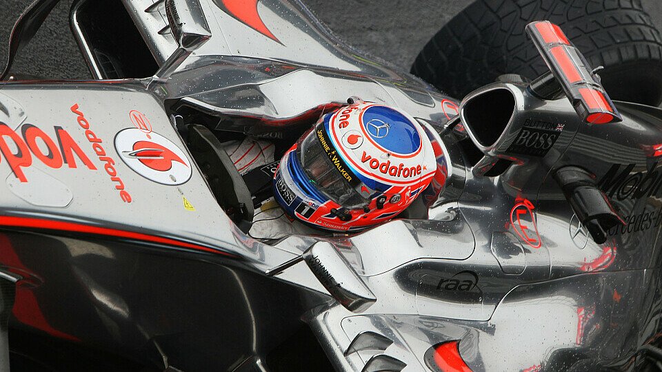 Jenson Button freut sich auf die neuen Teile, Foto: Sutton