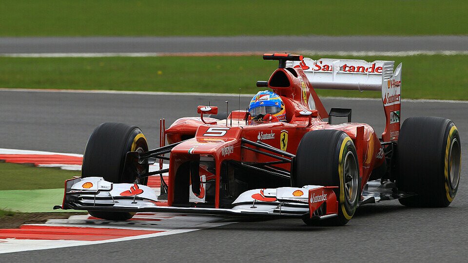 Fernando Alonso startet von der Pole Position, Foto: Sutton