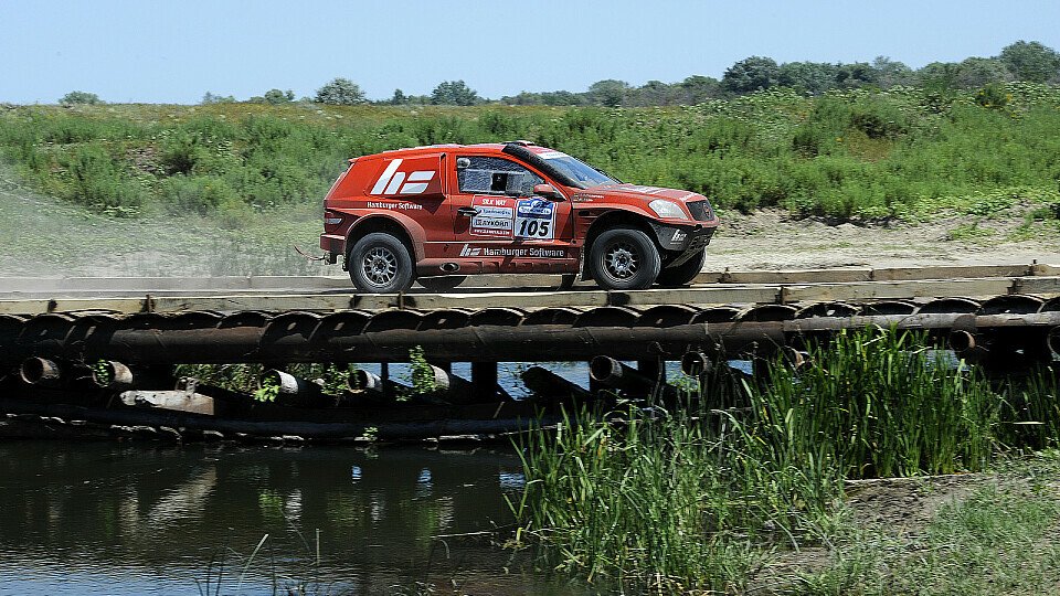 Matthias Kahle und Dr. Thomas M. Schünemann sind erkältet, Foto: Silk Way Rallye