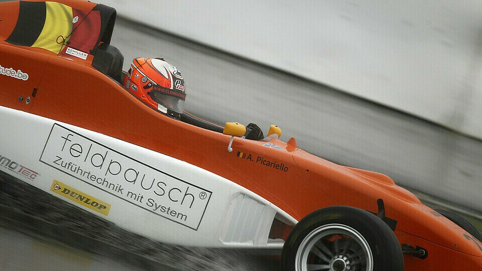 Alessio Picariello gewinnt Lauf eins auf dem Nürburgring, Foto: ADAC Formel Masters
