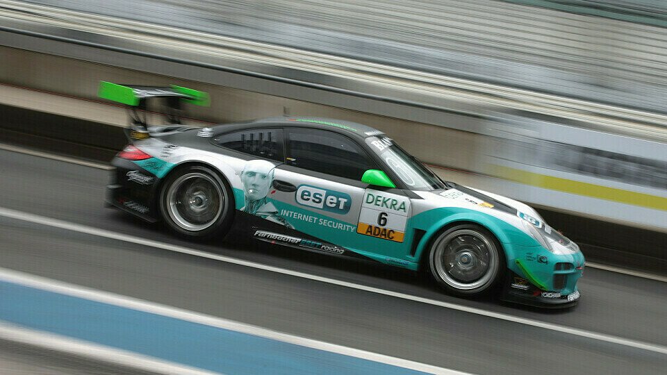 Farnbacher Racing wechselte 2012 während der Saison von Ferrari auf Porsche, Foto: ADAC GT Masters