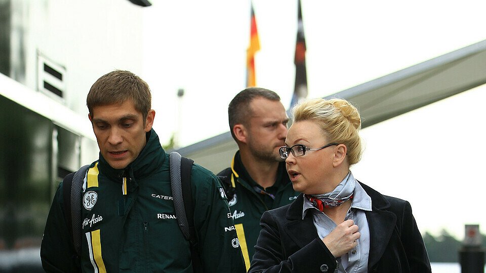 Oksana Kosatchenko fürchtet um die F1-Zukunft von Vitaly Petrov, Foto: Sutton