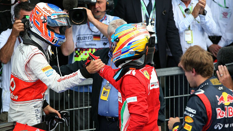 Gratuliert Button Alonso am Sonntag auch zum Titel?, Foto: Sutton