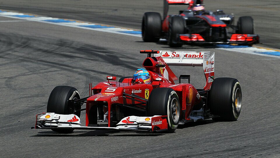 Jenson Button erwartet, dass die Konkurrenz Fernando Alonso näher kommt, Foto: Sutton
