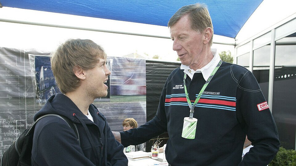 In Sebastian Vettel und Walter Röhrl treffen zwei Könner ihres Fachs aufeinander, Foto: ADAC / Daniel Reinhard