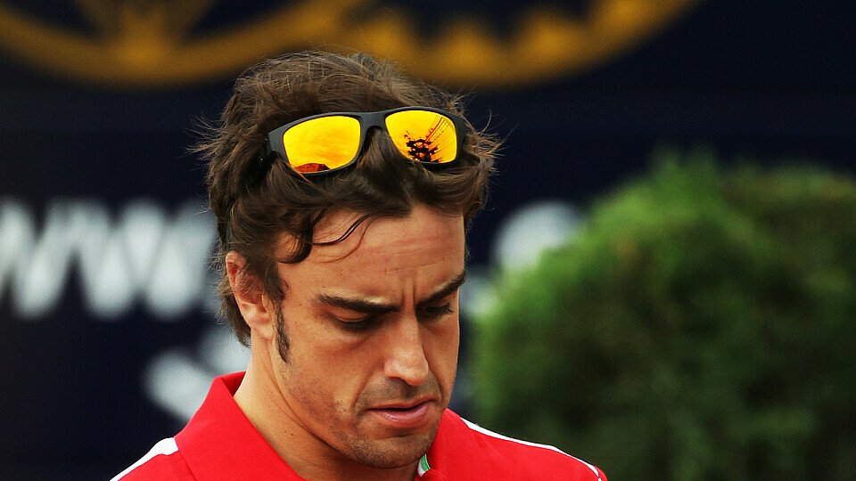 Alonso hat keine Probleme mit schlechter Presse, Foto: Sutton