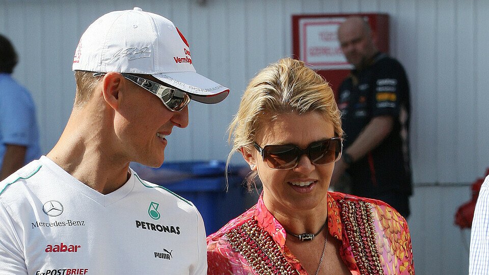 Michael Schumachers Familie bedankt sich, Foto: Sutton