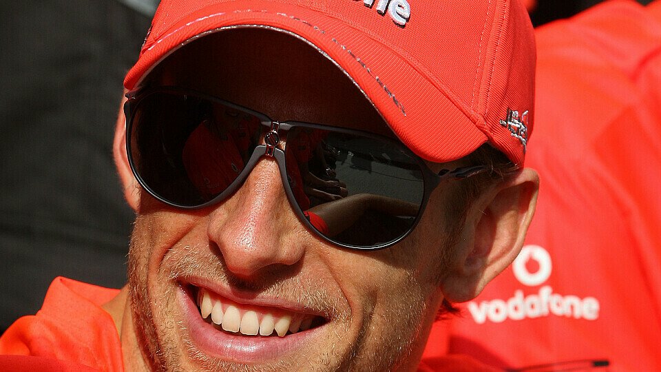 Jenson Button kann sich derzeit keinen Wechsel zu den Roten vorstellen, Foto: Sutton
