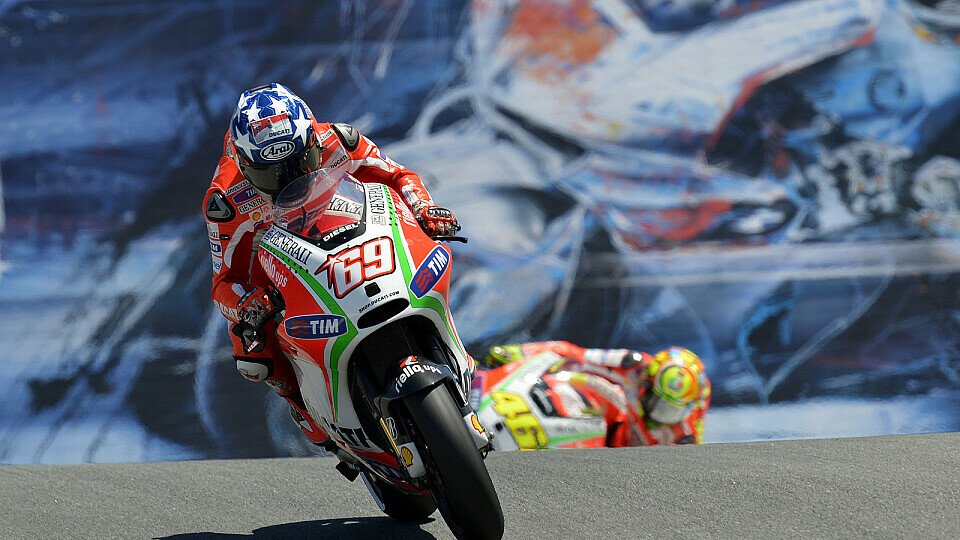 Nicky Hayden habe ein weiteres Jahr auf der Ducati verdient, Foto: Milagro