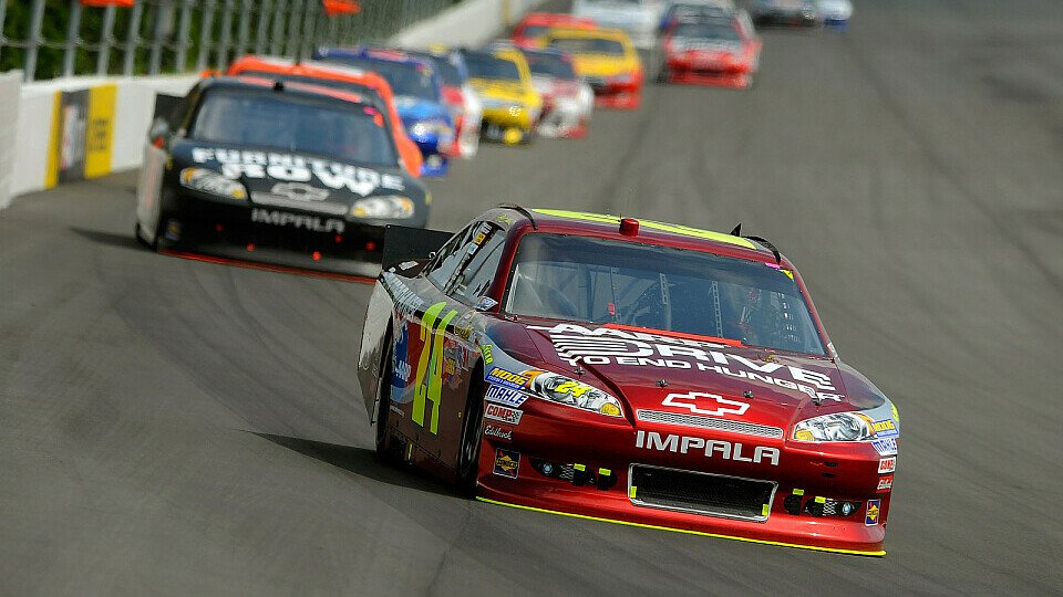 Jeff Gordon kann doch noch gewinnen, Foto: NASCAR