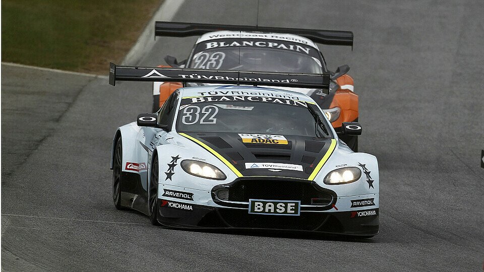 Dem Aston Martin sollte der Nürburgring liegen, Foto: ADAC GT Masters