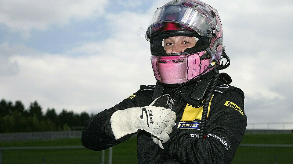 Michela Cerruti greift in der Formel 3 an, Foto: Formel 3 Cup