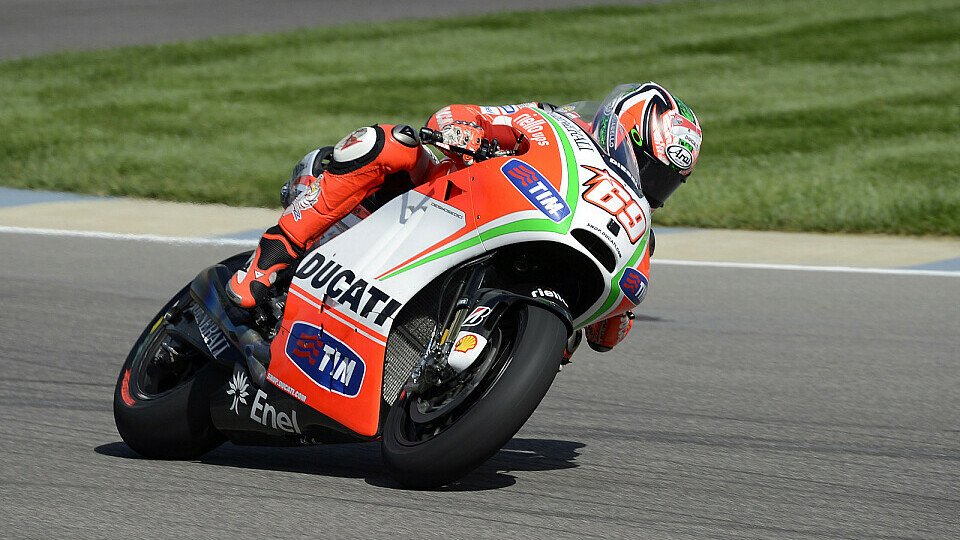 Nicky Hayden sucht noch nach einer großen Verbesserung, Foto: Ducati