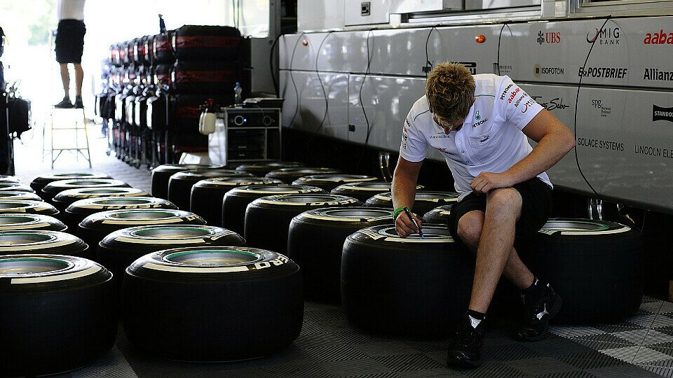 Martin Whitmarsh hat wegen der Reifen in Monza ein paar Bedenken, Foto: Sutton