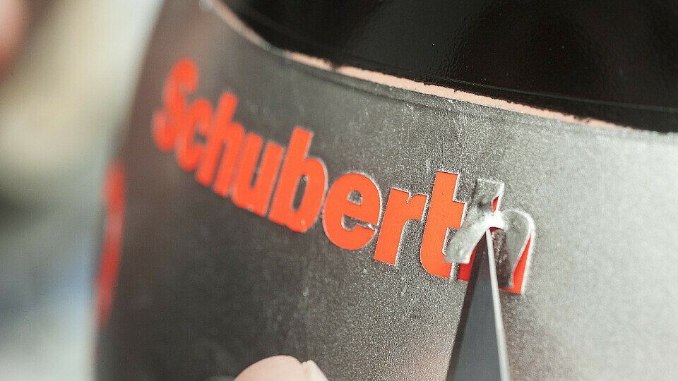 Michael Schumachers 2012er Helm hat nun einen neuen Besitzer., Foto: Schuberth