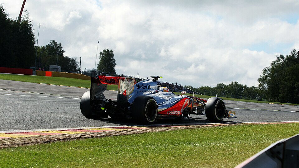 Lewis Hamilton hält ein 1-2-Finish für McLaren für nahezu unmöglich, Foto: Sutton