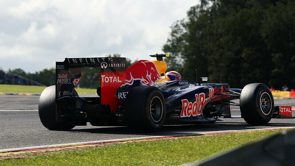 Mark Webber startet sechs Plätze hinter Fernando Alonso, Foto: Sutton