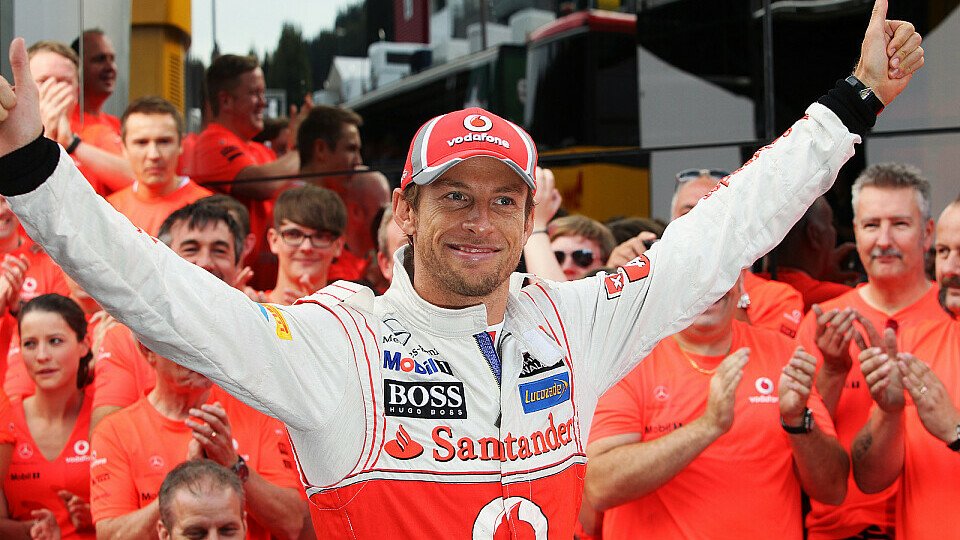 Jenson Button hat nicht nur den Belgien GP, sondern auch eine Position in der Fahrerwertung gewonnen, Foto: Sutton