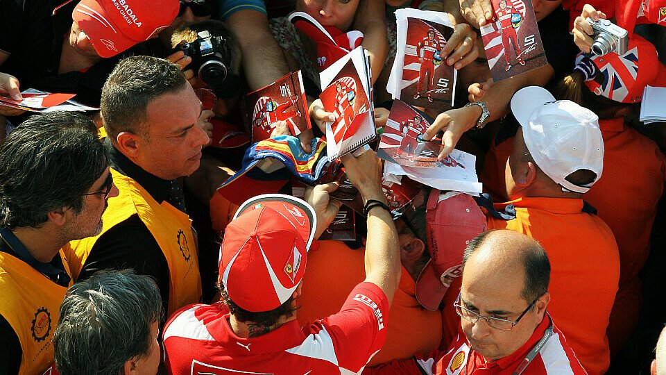 Fernando Alonso befindet sich noch in der Vorbereitung auf die neue Saison, Foto: Sutton