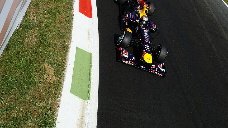 Sebastian Vettel blickt hoffnungsvoll auf das Rennen voraus, Foto: Sutton