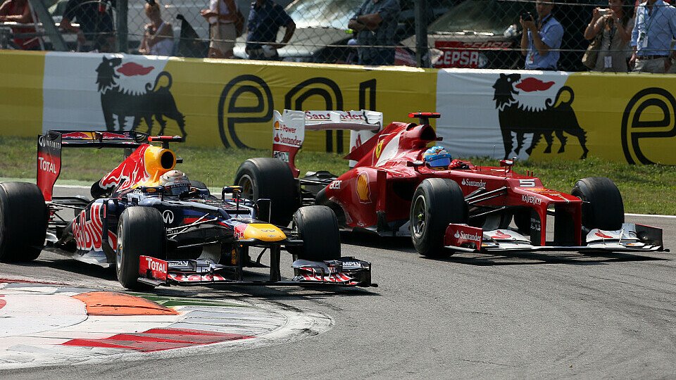 Sebastian Vettel oder Ferndo Alonso? Wer schnappt sich den Fahrer-Titel?, Foto: Sutton