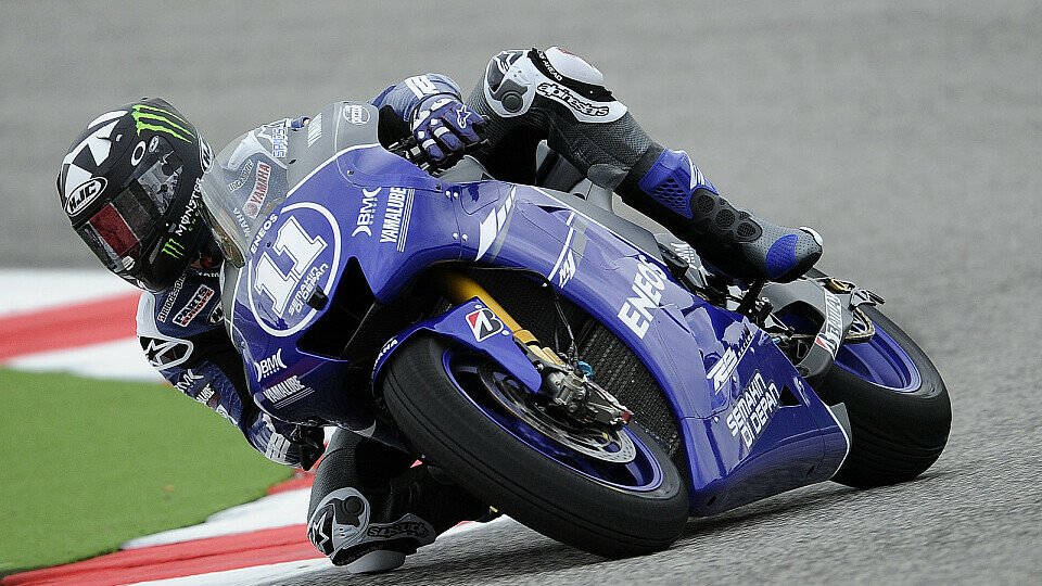 Ben Spies ärgerte sich ein wenig über seinen Sturz und die vergeudete Zeit, Foto: Yamaha Factory Racing