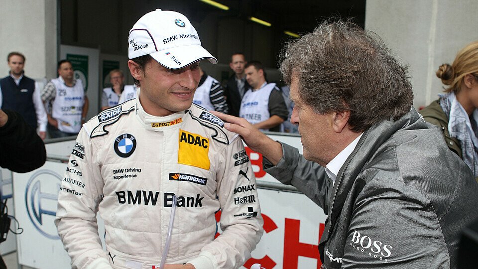 Norbert Haug gratulierte Bruno Spengler zu dessen furioser Fahrt, Foto: RACE-PRESS