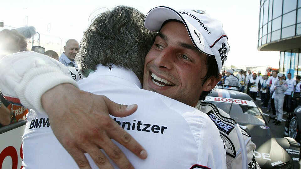 Bruno Spengler wollte nach seinem Sieg in Oschersleben die ganze Welt umarmen, Foto: BMW AG