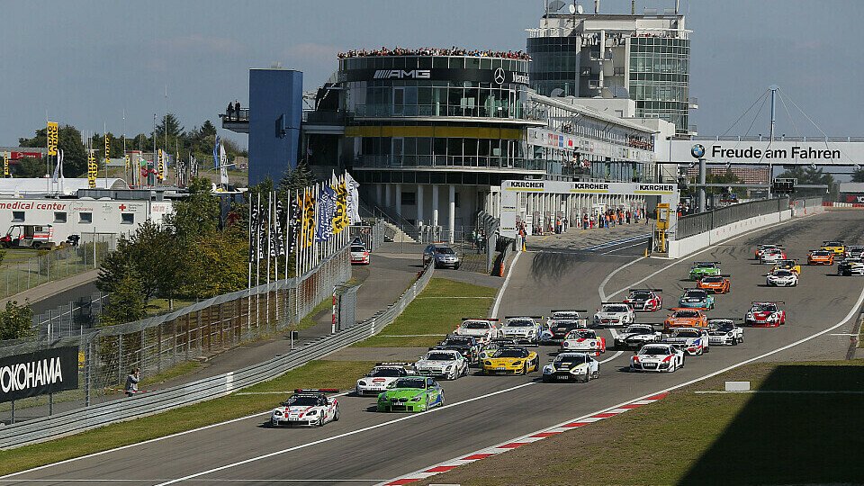 Der ADAC hält dem Nürburgring weiter die Treuer, Foto: ADAC GT Masters