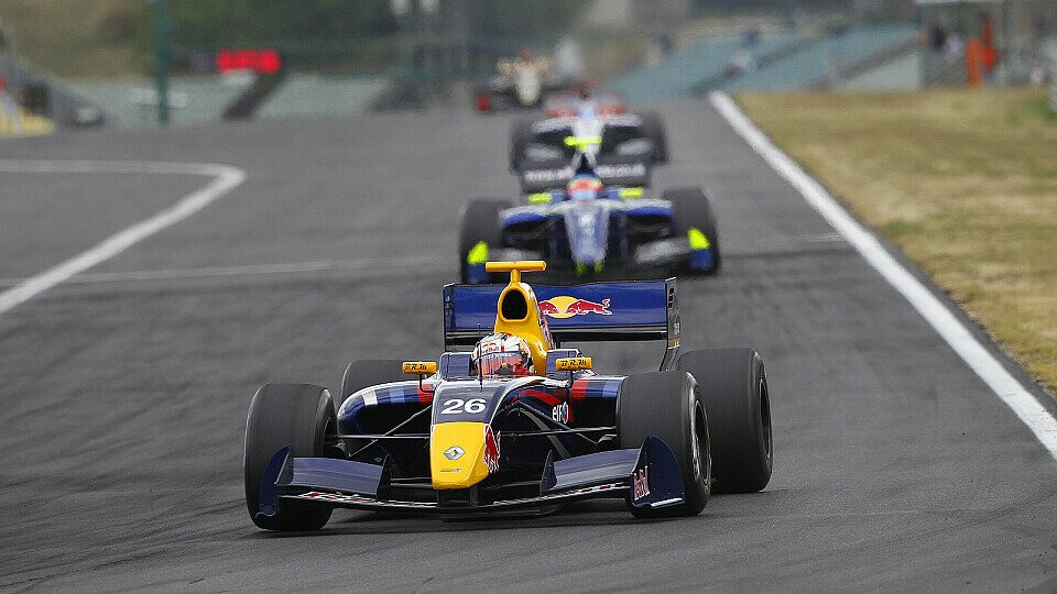 Da Costa holte sich den ersten Sieg auf dem Circuit Paul Ricard, Foto: WS by Renault