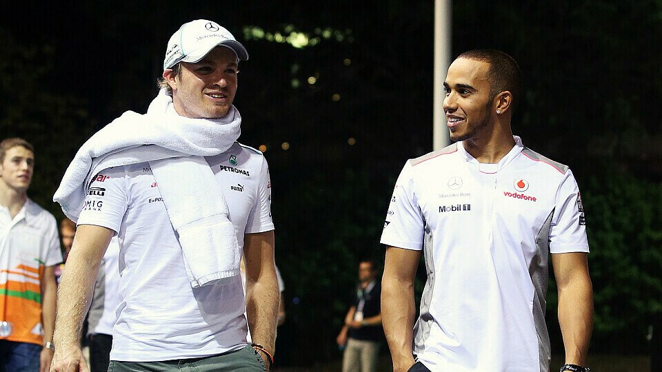 Nico Rosberg und Lewis Hamilton schreiten bald als Teamkollegen durchs Fahrerlager, Foto: Sutton