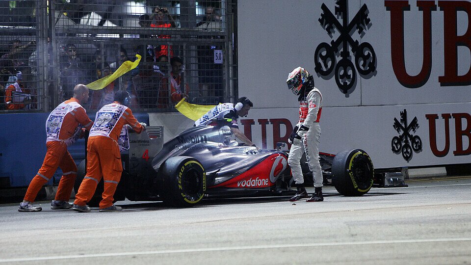 Lewis Hamilton musste vorzeitig aussteigen, Foto: Sutton