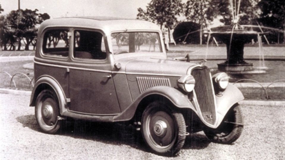 Der Typ 14 war das erste bezahlbare Fließbandauto Asiens, Foto: Nissan