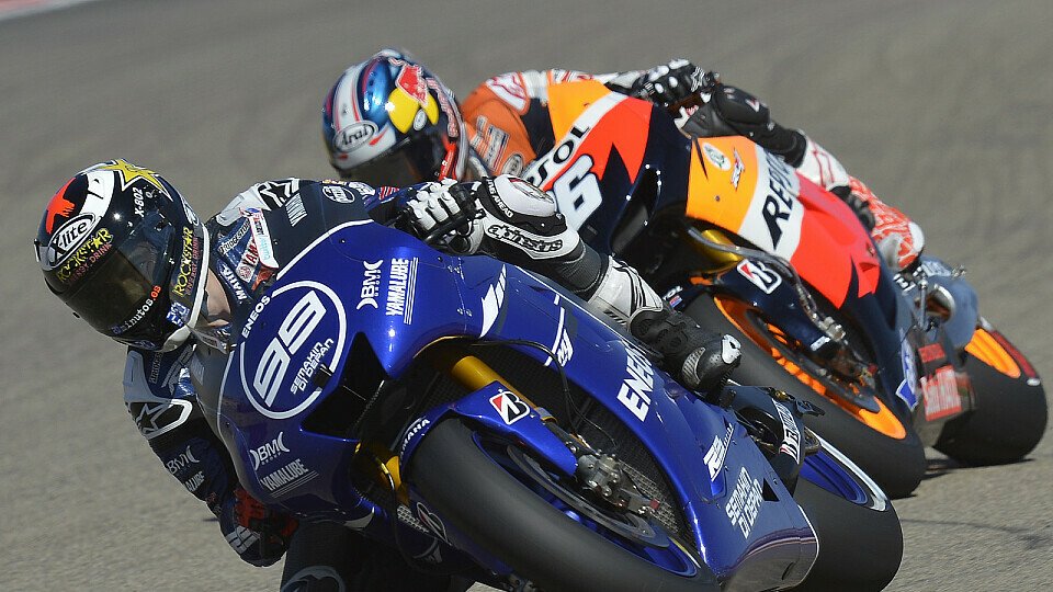 Casey Stoner greift wieder in den spanischen Kampf ein, Foto: Yamaha Factory Racing