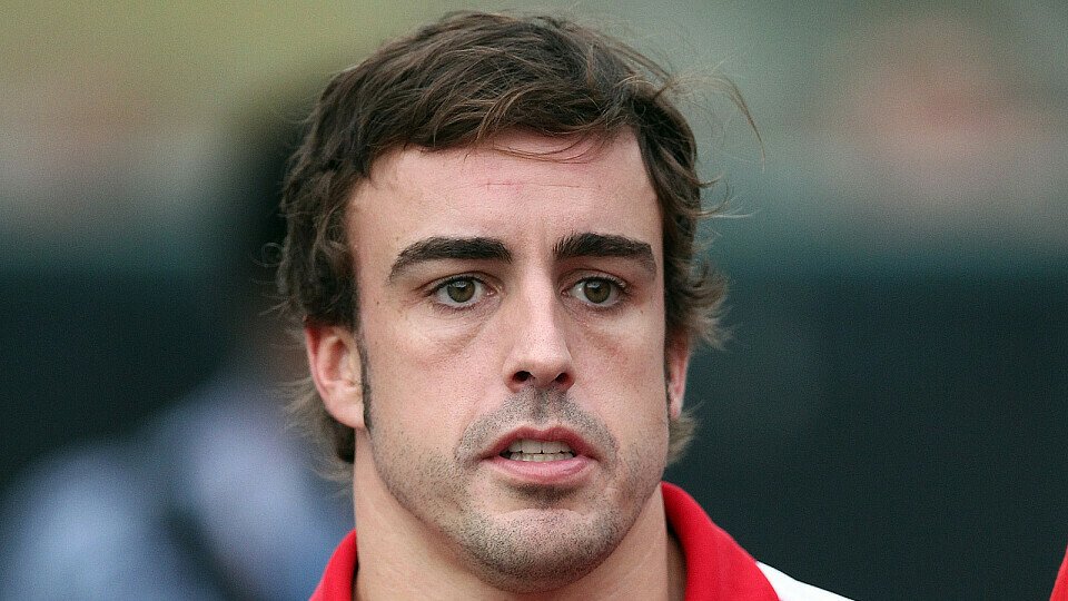 Fernando Alonso will endlich Fortschritte am Ferrari sehen, Foto: Sutton