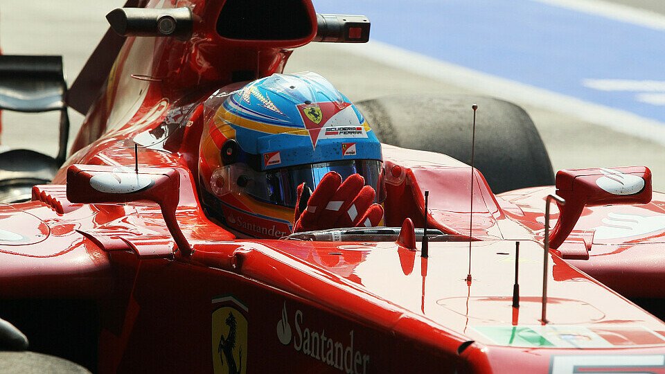 Der Druck lastet auf dem Herausforderer: Alonso braucht dringendst Lösungen, Foto: Sutton