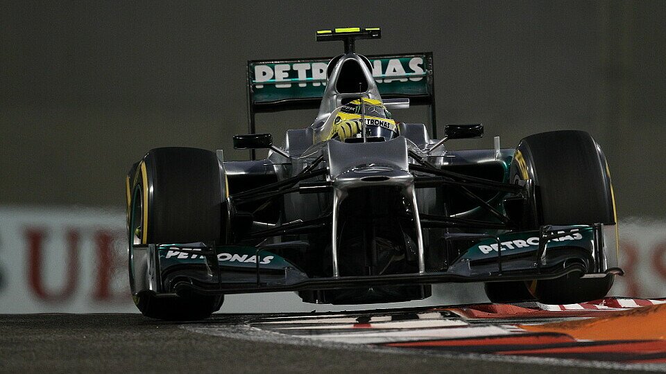 Nico Rosberg war im Qualifying zum Abu Dhabi GP nur 21 Hundertstel langsamer als Fernando Alonso, Foto: Sutton