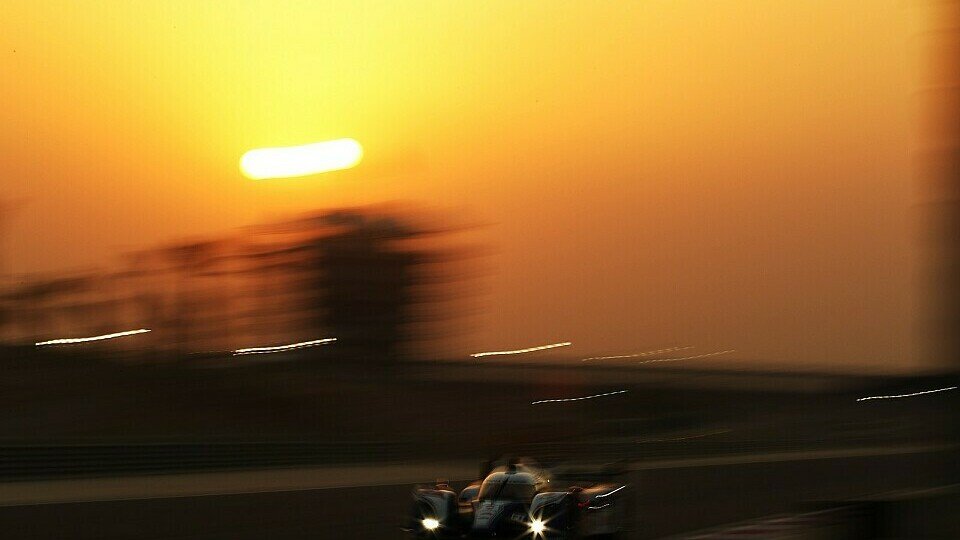 Herrliche Impressionen garantiert: Licht- und Schattenspiele bei den sechs Stunden von Bahrain, Foto: Toyota Motorsport GmbH