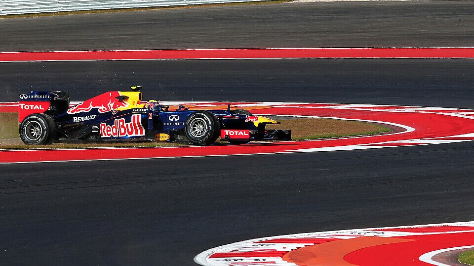Mark Webber will im Qualifying einen ungeraden Startplatz ergattern, Foto: Sutton