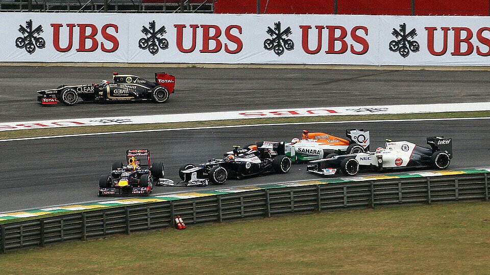 Bruno Senna und Sebastian Vettel hatten ihre Kollision recht unterschiedlich erlebt, Foto: Sutton